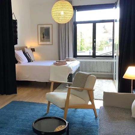 Authentieke Loft Herenhuis شقة *