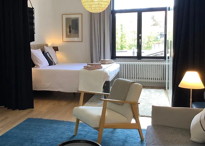 Authentieke Loft Herenhuis דירה *